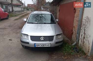 Універсал Volkswagen Passat 2004 в Бару