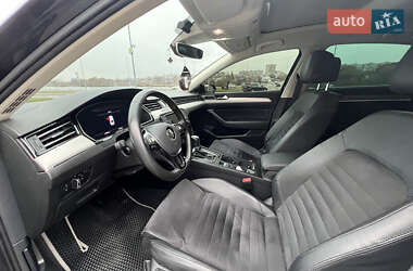 Седан Volkswagen Passat 2015 в 