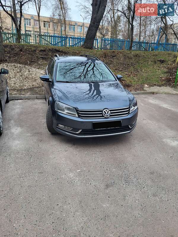 Volkswagen Passat 2011