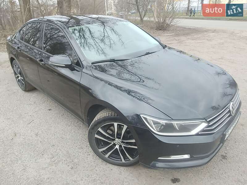 Седан Volkswagen Passat 2016 в Шептицькому