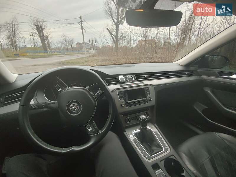 Седан Volkswagen Passat 2016 в Шептицькому
