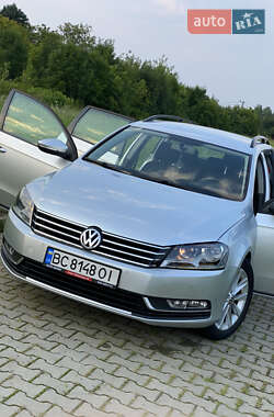 Універсал Volkswagen Passat 2012 в Львові