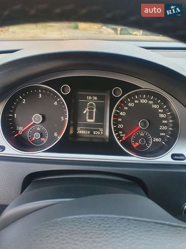 Универсал Volkswagen Passat 2011 в Киеве