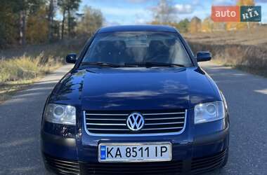 Седан Volkswagen Passat 2001 в Києві