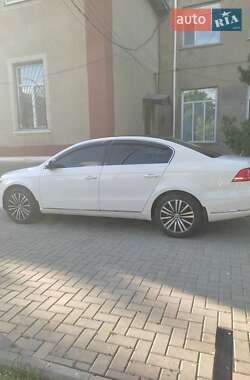 Седан Volkswagen Passat 2012 в 