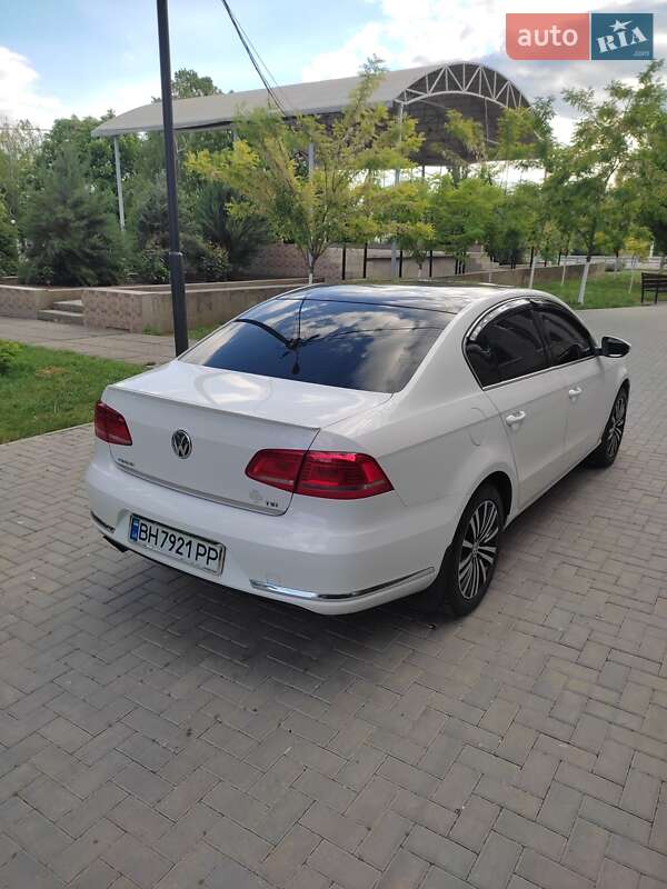 Седан Volkswagen Passat 2012 в Сарате