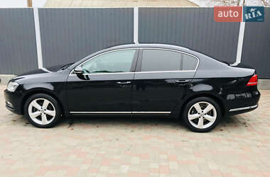 Седан Volkswagen Passat 2011 в Одессе