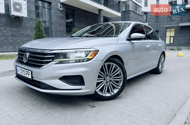 Седан Volkswagen Passat 2020 в Киеве