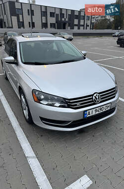 Седан Volkswagen Passat 2013 в Киеве