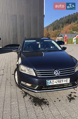 Універсал Volkswagen Passat 2011 в Міжгір'ї