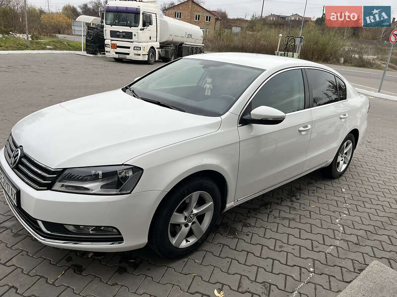 Седан Volkswagen Passat 2011 в Чернівцях фото 2 Седан Volkswagen Passat 2011 в Чернівцях