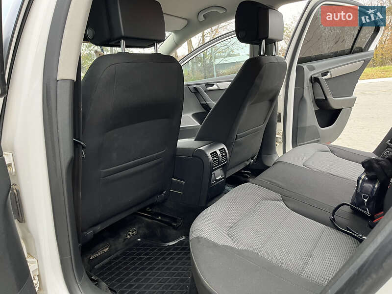 Седан Volkswagen Passat 2011 в Чернівцях фото 10 Седан Volkswagen Passat 2011 в Чернівцях