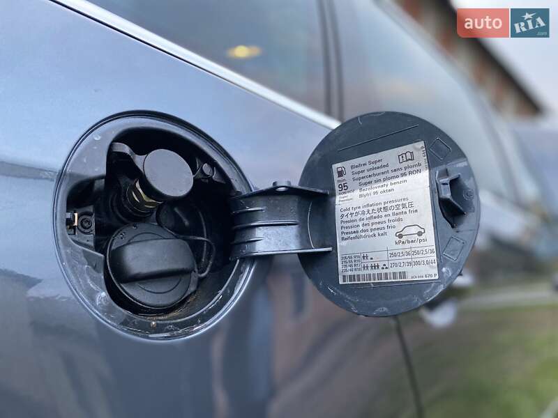 Универсал Volkswagen Passat 2009 в Дрогобыче