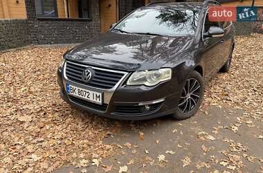 Універсал Volkswagen Passat 2007 в Сарнах