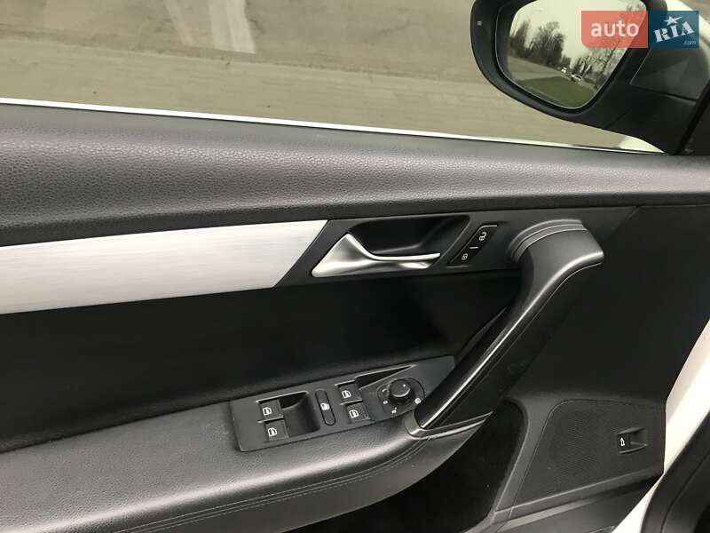 Универсал Volkswagen Passat 2012 в Ковеле