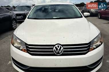 Седан Volkswagen Passat 2013 в Киеве