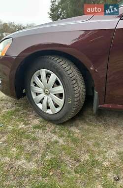 Седан Volkswagen Passat 2011 в 