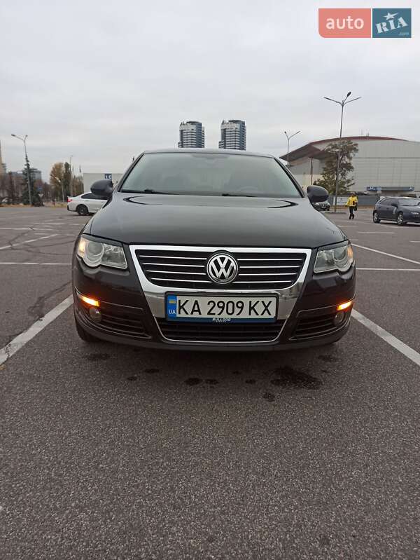 Седан Volkswagen Passat 2006 в Києві