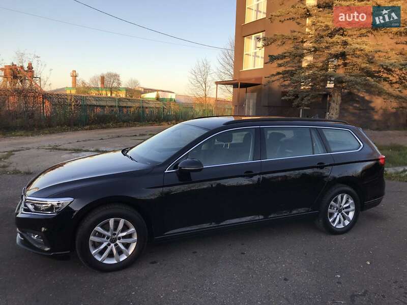 Универсал Volkswagen Passat 2020 в Калуше