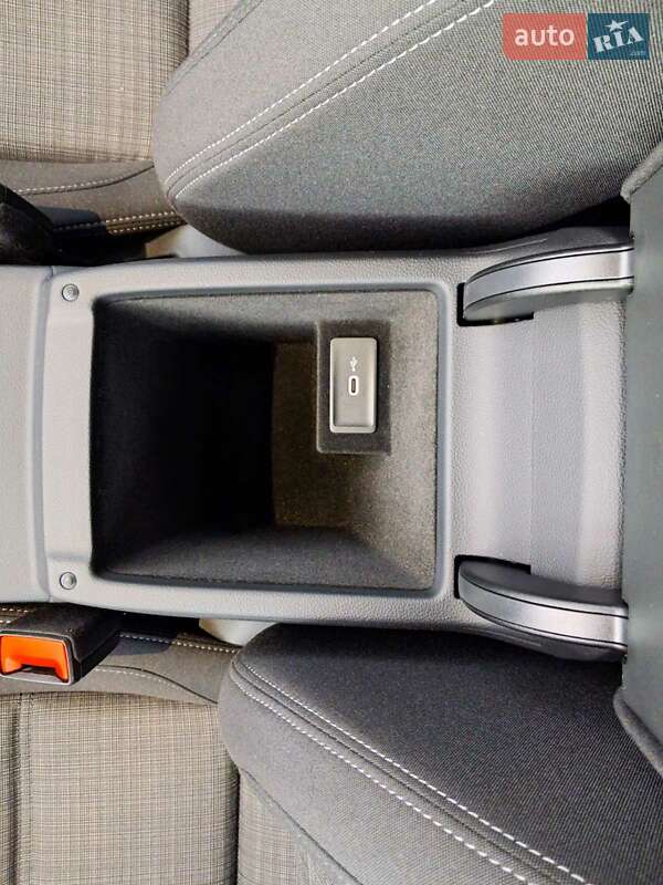 Универсал Volkswagen Passat 2020 в Калуше