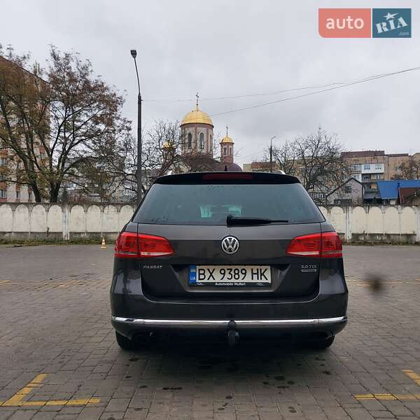 Універсал Volkswagen Passat 2012 в Хмельницькому