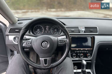 Седан Volkswagen Passat 2013 в Киеве