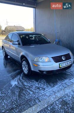 Седан Volkswagen Passat 2002 в Долине