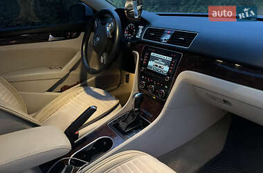 Седан Volkswagen Passat 2012 в 