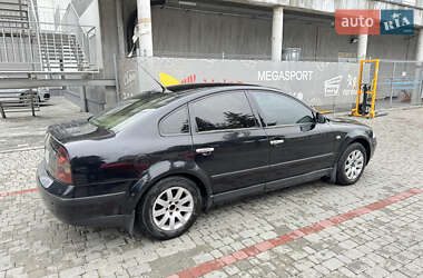 Седан Volkswagen Passat 2002 в 