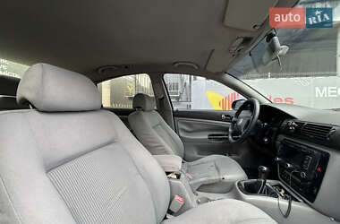 Седан Volkswagen Passat 2002 в 