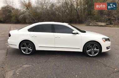 Седан Volkswagen Passat 2015 в Мироновке