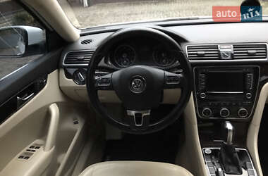 Седан Volkswagen Passat 2015 в Мироновке