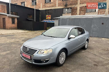 Седан Volkswagen Passat 2005 в Ахтырке