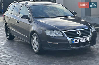 Універсал Volkswagen Passat 2005 в Володимир-Волинському