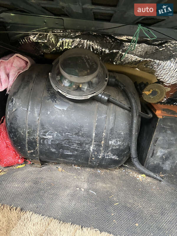 Седан Volkswagen Passat 1989 в Вишгороді