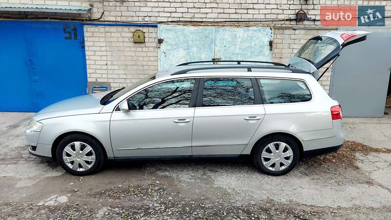 Универсал Volkswagen Passat 2005 в Светловодске