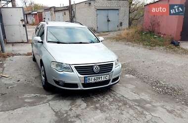 Універсал Volkswagen Passat 2005 в Світловодську