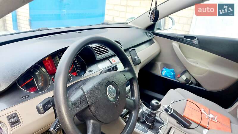 Универсал Volkswagen Passat 2005 в Светловодске