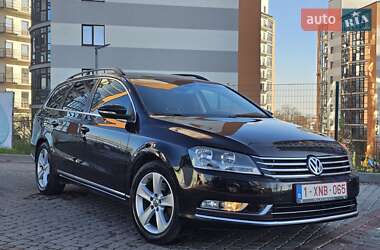 Універсал Volkswagen Passat 2011 в Івано-Франківську