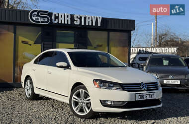 Седан Volkswagen Passat 2014 в Стрию