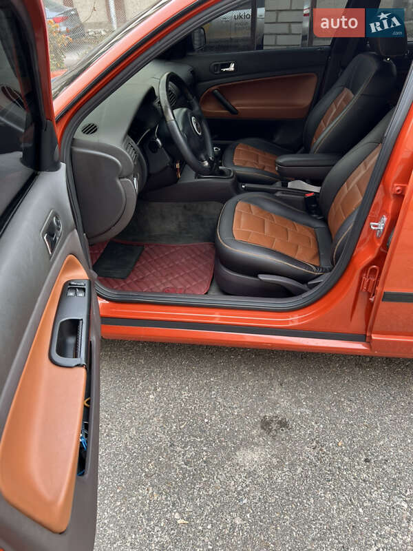 Седан Volkswagen Passat 1997 в Харькове