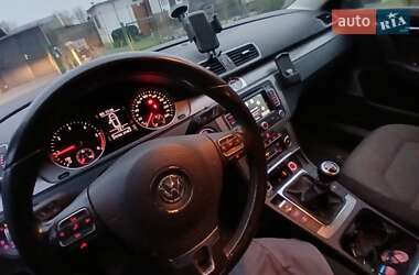 Volkswagen Passat 2011 Volkswagen Passat 2011