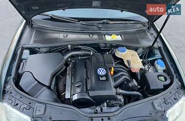 Седан Volkswagen Passat 2002 в 