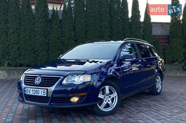 Универсал Volkswagen Passat 2009 в Староконстантинове