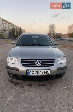 Седан Volkswagen Passat 2001 в Харкові