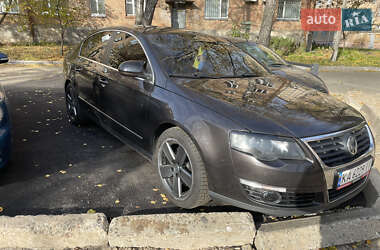 Седан Volkswagen Passat 2009 в Киеве