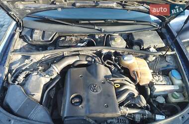 Седан Volkswagen Passat 2000 в Виннице