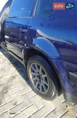 Седан Volkswagen Passat 2000 в Виннице