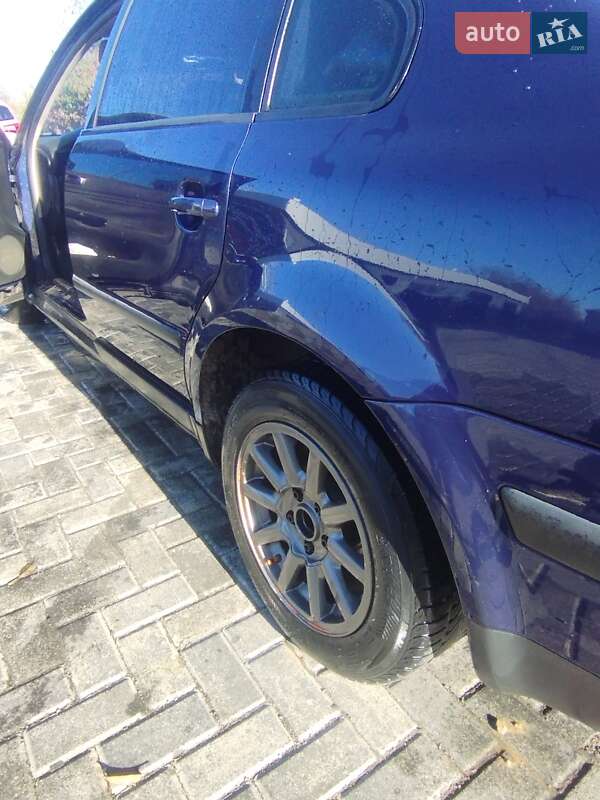 Седан Volkswagen Passat 2000 в Виннице