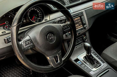 Універсал Volkswagen Passat 2011 в Бродах